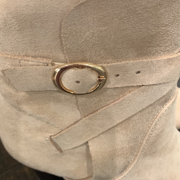 Womens sz 6 pointed toe ankle boots suede beige tan - Picture 6 of 7